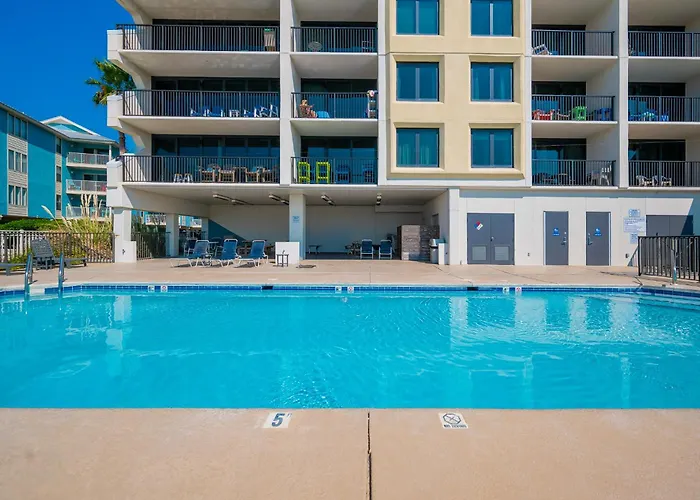 Apartment Island Winds West 572